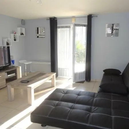 Σπίτι διακοπών House Dans Zone Pavillonaire Familiale 1 *
